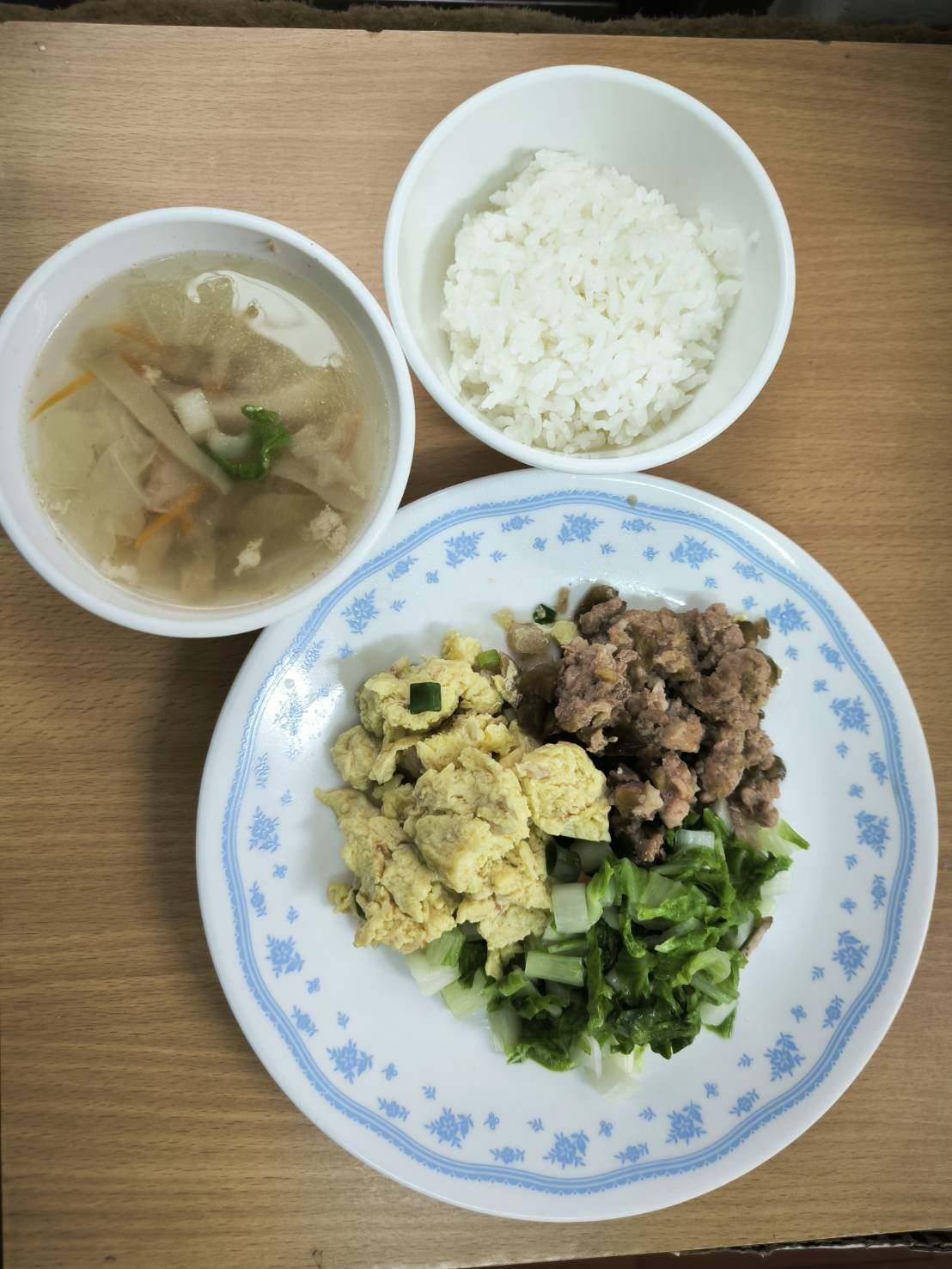 瓜仔肉/菜圃蛋/榨菜肉絲湯/胚芽米飯/時蔬青菜/季節水果