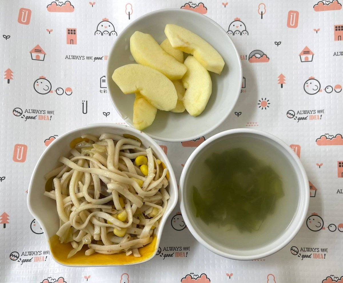 什錦肉絲炒麵/翡翠銀魚湯/季節水果