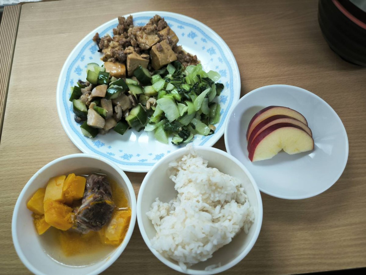 豆干滷肉/什錦杏鮑菇/南瓜排骨湯/胚芽米飯/時蔬青菜/季節水果