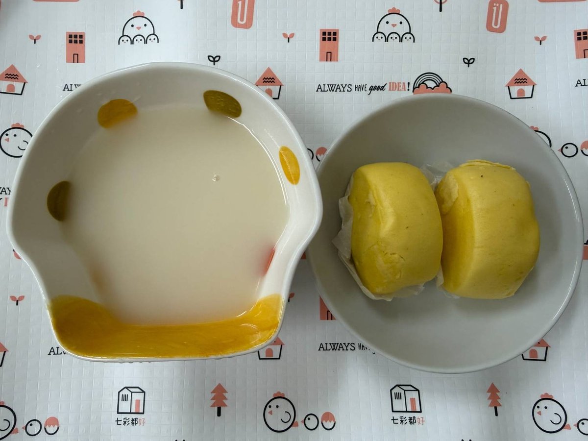 雞蛋饅頭/牛奶