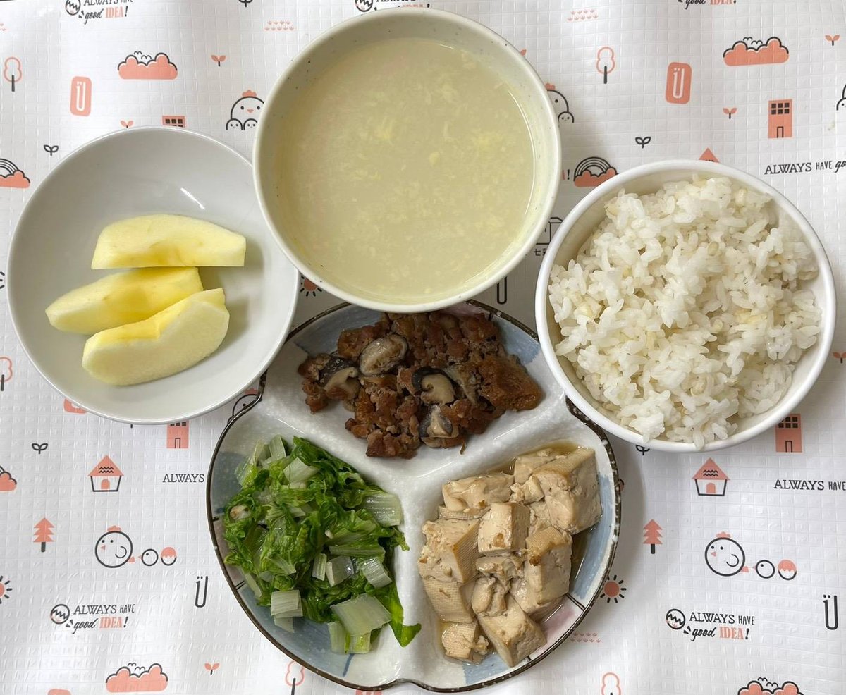 香菇肉燥/紅燒豆腐/玉米濃湯/胚芽米飯/時蔬青菜/季節水果
