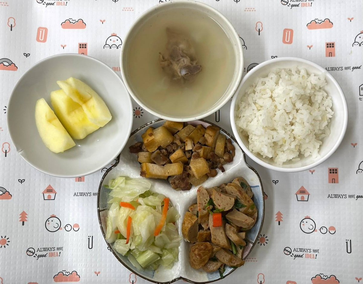 豆干滷肉/芹菜黑輪/冬瓜排骨湯/胚芽米飯/時蔬青菜/季節水果